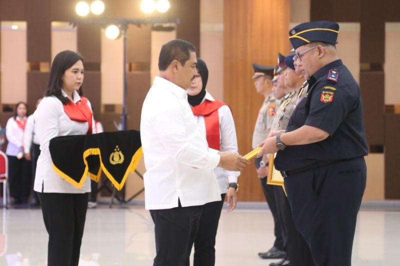 Tim Dewa Ruci 2021ungkap 1,278 ton sabu terima penghargaan Kapolri