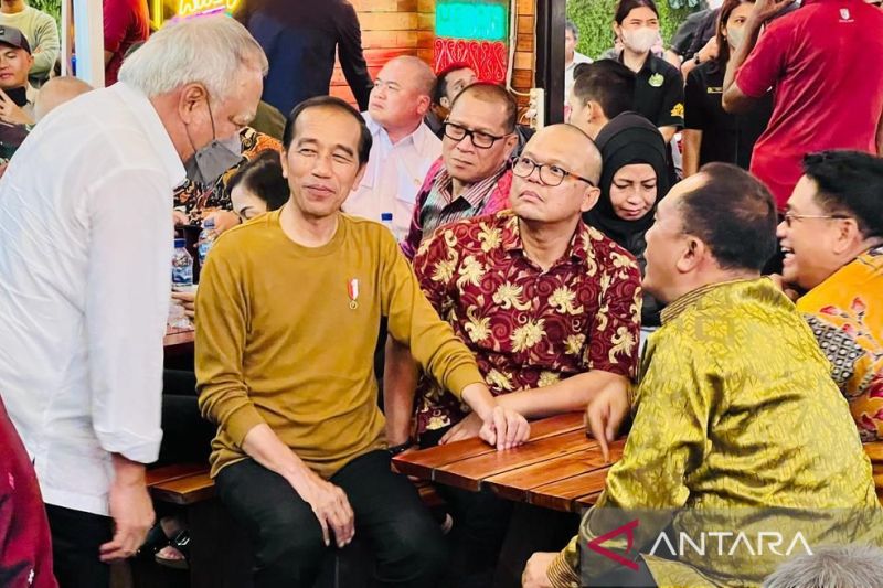 Kemarin, Jokowi bicara soal pers hingga perkembangan pembangunan IKN