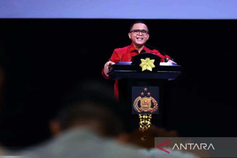 Azwar Anas sebut Jokowi ingin reformasi birokrasi dirasakan warga