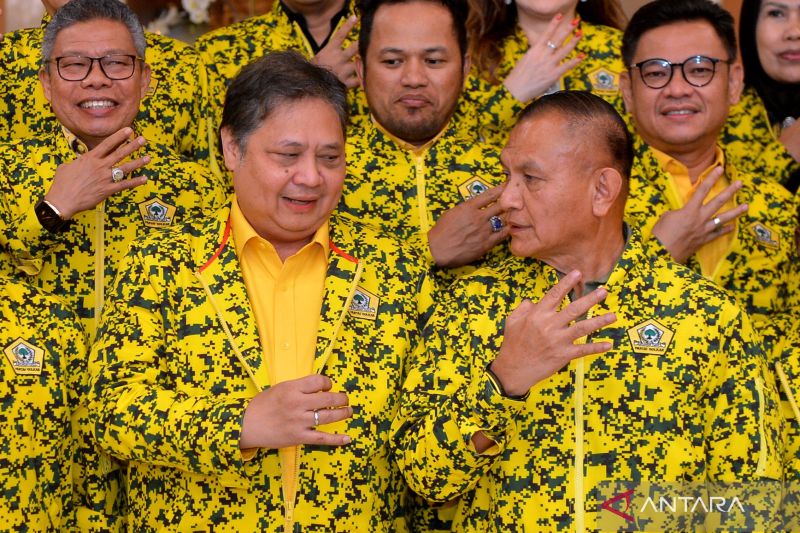 Pertemuan Ketum Golkar dengan ketua DPD Golkar