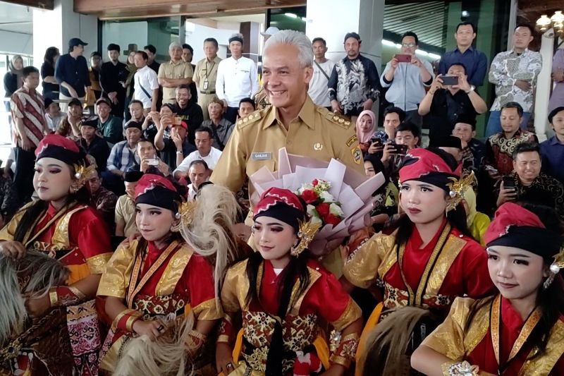 Jelang purna tugas Ganjar didatangi sejumlah elemen masyarakat