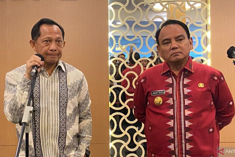 Mendagri RI Tito minta bawaslu awasi ASN di Sultra jelang Pemilu 2024
