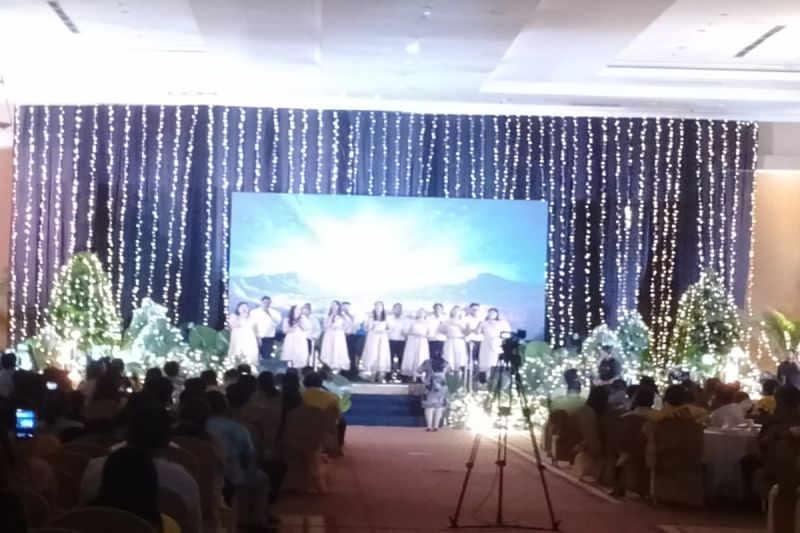 Gibran hadiri perayaan Natal Partai Golkar Sulut