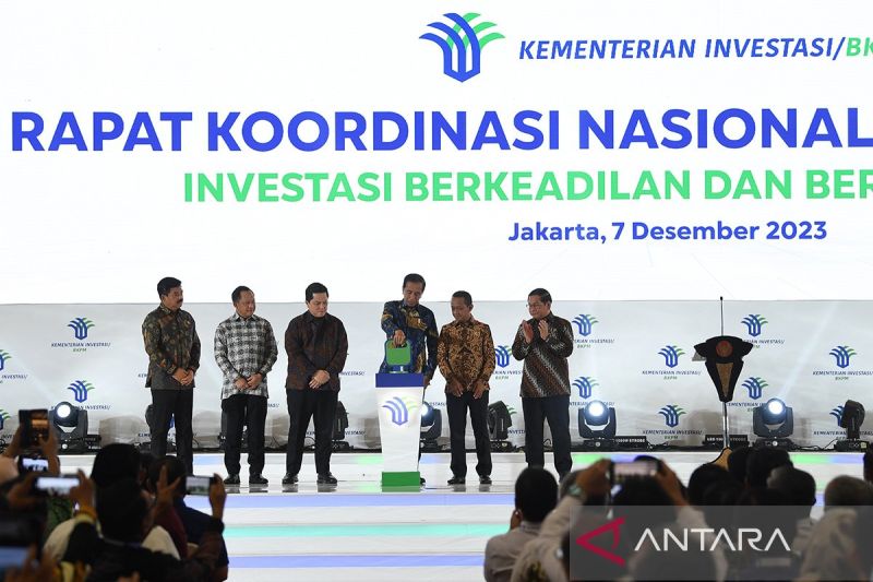 Presiden Jokowi membuka Rakornas Investasi 2023