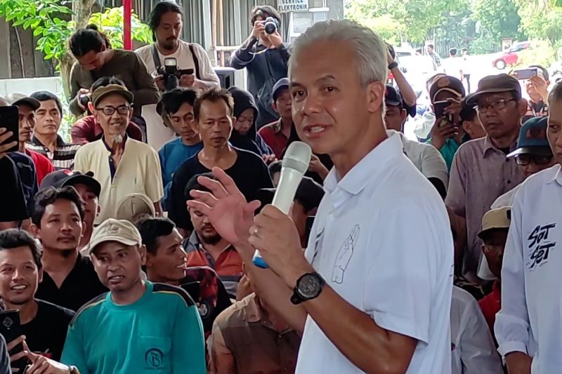 Ganjar ingin jaga tradisi ukir lewat sekolah vokasi