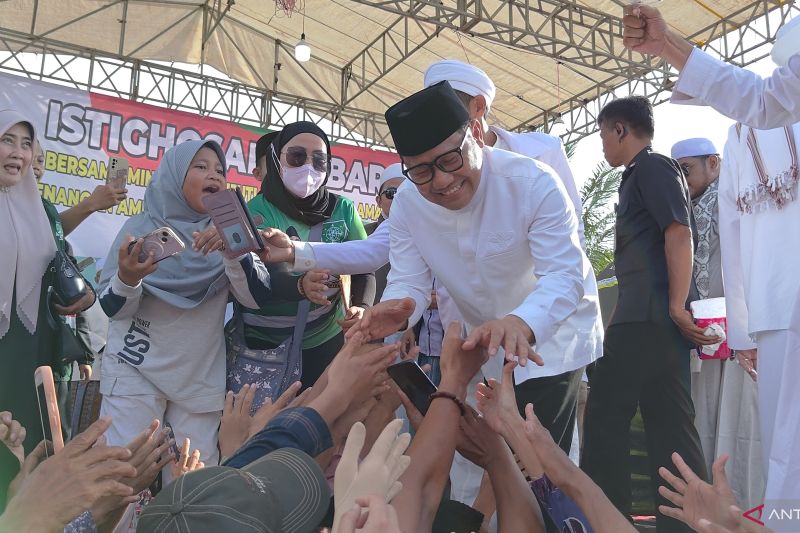 Cak Imin hadiri istighosah kemenangan di Tangerang