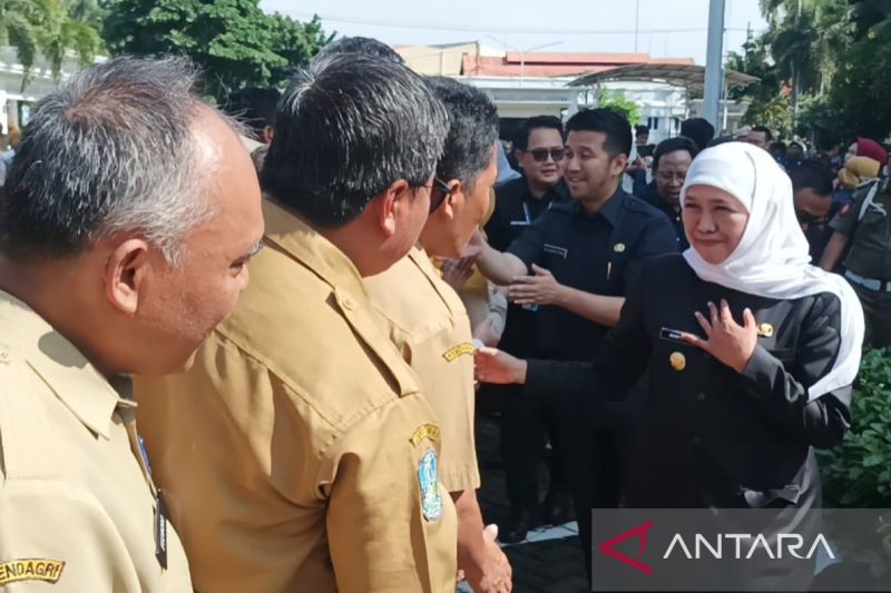 Gubernur Khofifah pimpin apel terakhir di Pemprov Jatim