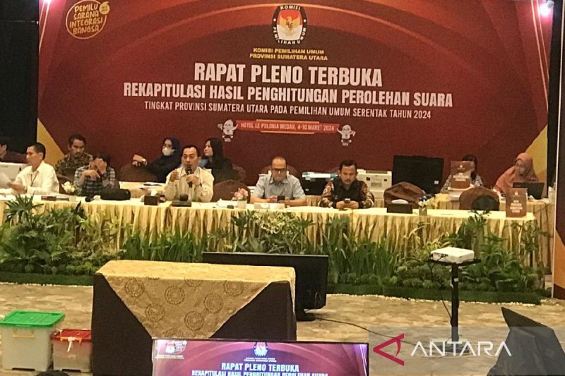 KPU Sumut tunda rapat pleno tunggu rekapitulasi suara Kota Medan