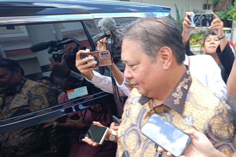 Airlangga respons soal Jokowi pimpin koalisi besar hingga jadi ketum