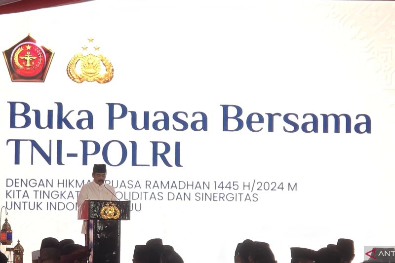 Hadi minta TNI dan Polri wujudkan suasana mudik yang aman serta ceria