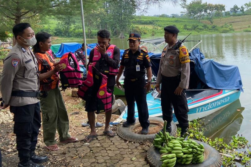 Polres Kudus siagakan personel untuk pengamanan objek wisata air