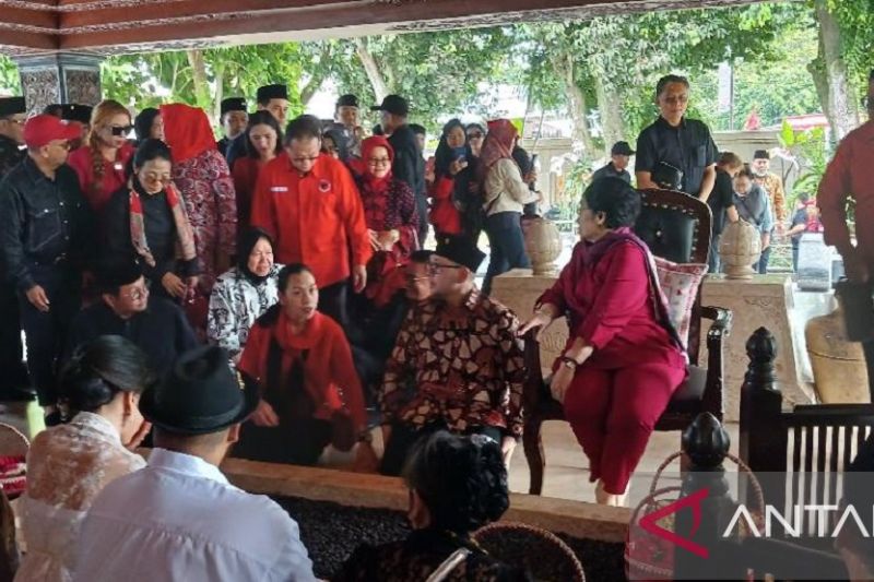 PDIP belum tugaskan Risma di Pilkada Jatim